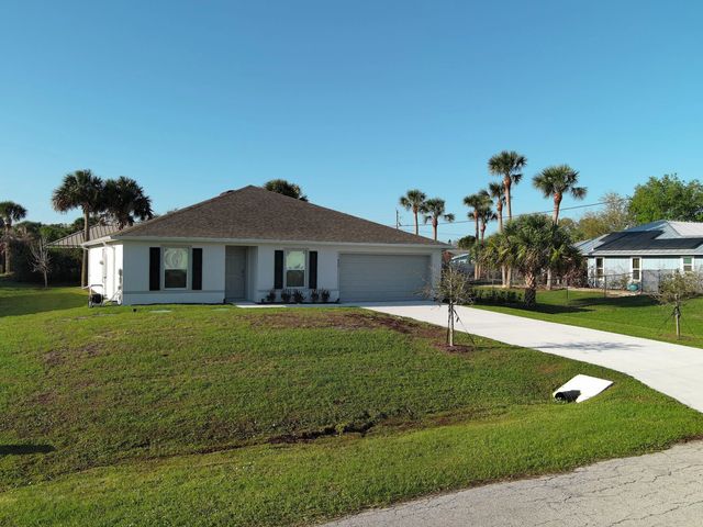 4 of 43 - 450 Kendall Avenue, Sebastian, FL