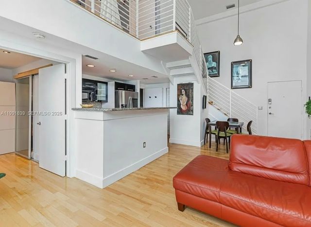 5 of 39 - 7728 Collins Avenue #16, Miami Beach, FL
