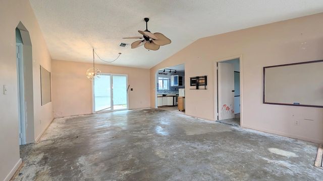 5 of 18 - 2481 Se Addison Street, Port St. Lucie, FL