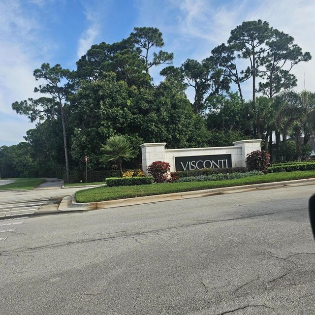 5 of 44 - 232 Se Via Visconti, Port St. Lucie, FL
