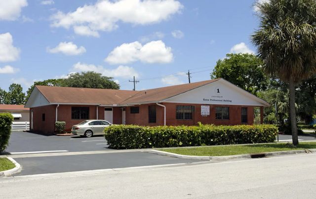21 Ne 168th Street, North Miami Beach