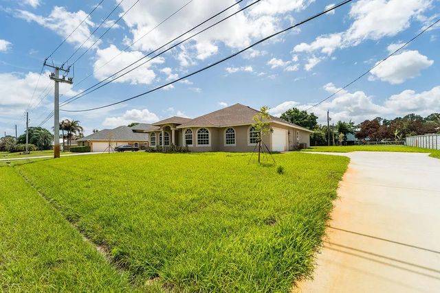 4 of 47 - 376 Sw Paar Drive, Port St. Lucie, FL