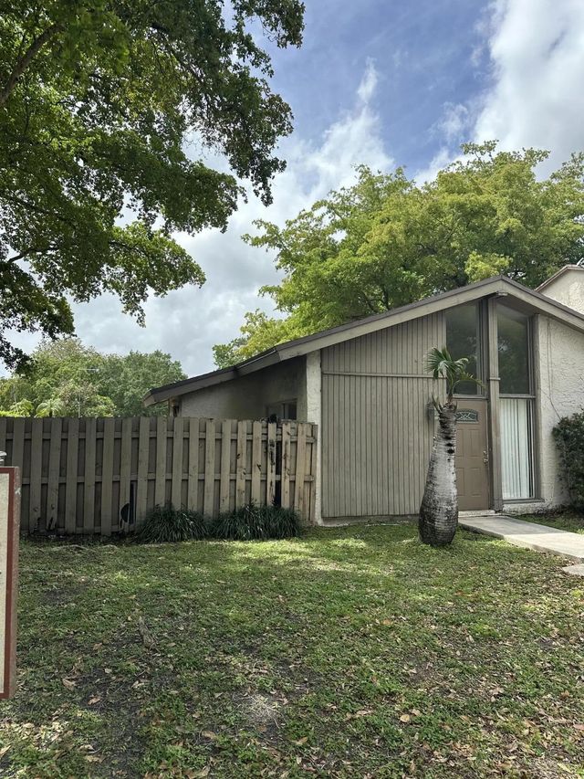 2 of 15 - 7275 W Sunrise Boulevard #7275l, Plantation, FL