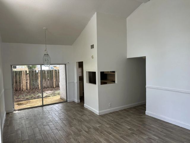 4 of 15 - 7275 W Sunrise Boulevard #7275l, Plantation, FL