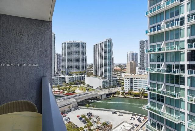 2 of 40 - 31 Se 6th Street #2504, Miami, FL