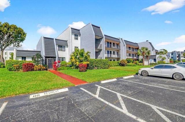 4 of 42 - 4248 Deste Court #304, Lake Worth, FL