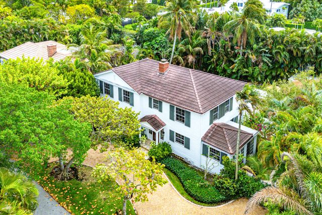 2 of 33 - 210 Merrain Road, Palm Beach, FL