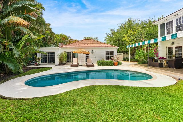 4 of 33 - 210 Merrain Road, Palm Beach, FL