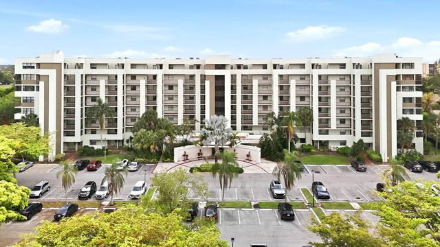 7050 Nw 44th Street #705, Lauderhill