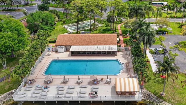 2 of 50 - 624 Sea Pine Way #b3, Greenacres, FL