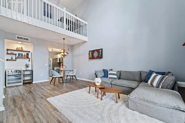 Photo of Listing #B26010253