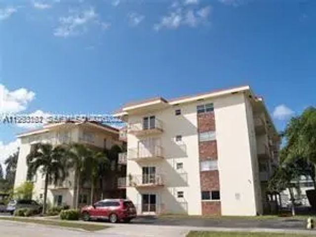 1747 Rodman Street #309, Hollywood