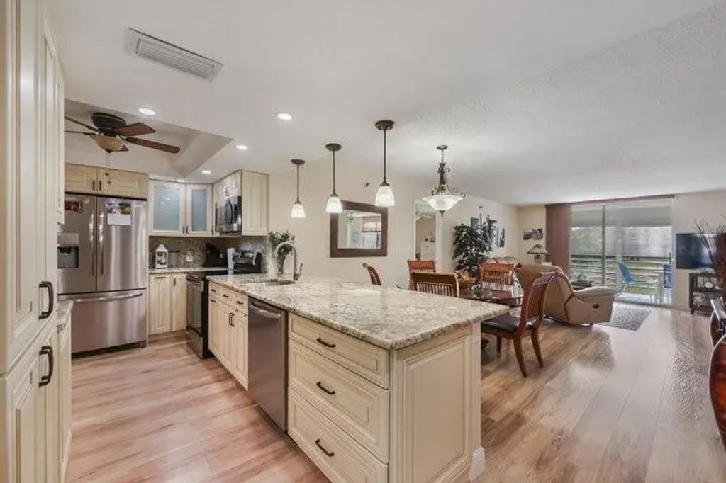 5340 Nw 2nd Avenue Nw #226, Boca Raton