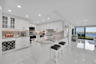 Photo of Listing #B26009838