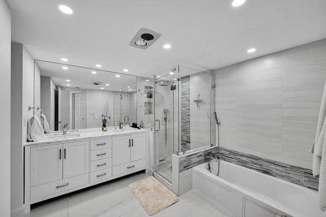 4 of 14 - 3300 S Ocean Boulevard #306n, Palm Beach, FL
