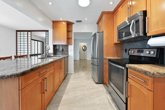 4 of 26 - 2012 Sw 17th Avenue, Boynton Beach, FL