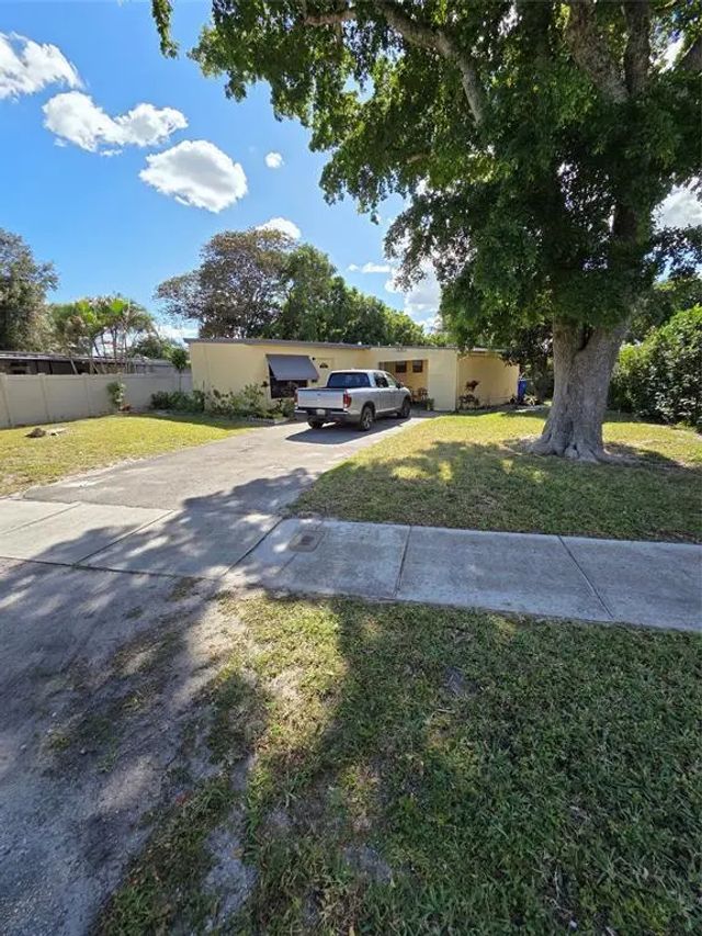 2 of 17 - 3312 Sw 15th Street, Fort Lauderdale, FL