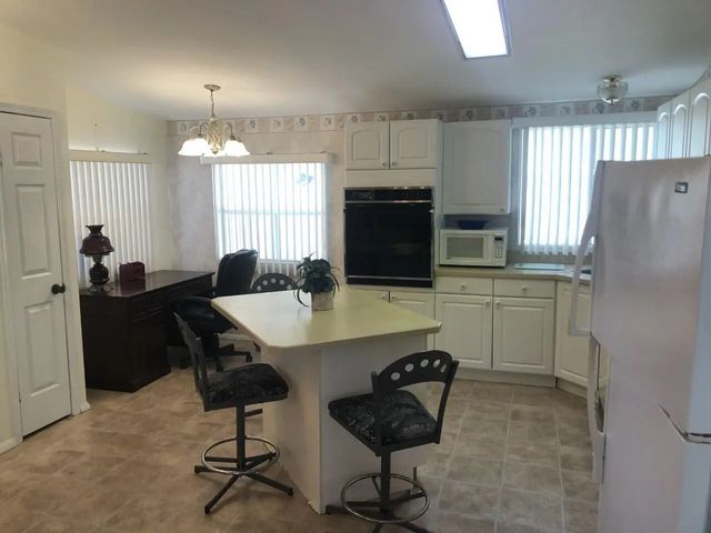 4 of 6 - 7847 Se Swan Avenue, Hobe Sound, FL