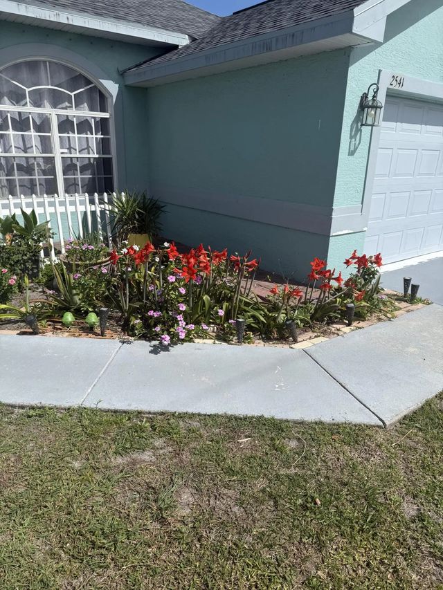 4 of 44 - 2541 Se Rock Springs Drive, Port St. Lucie, FL