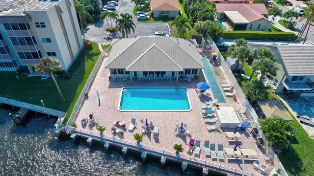 2 of 39 - 632 Snug Harbor Drive #d2, Boynton Beach, FL