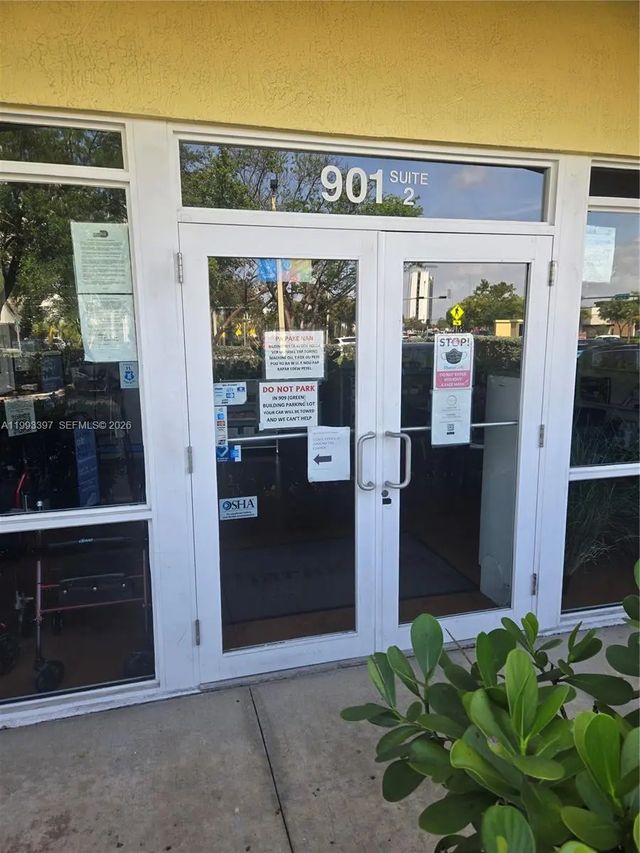 901 N Miami Beach Boulevard, North Miami Beach