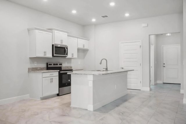5 of 25 - 8626 Giovanni Avenue #8628, Fort Pierce, FL