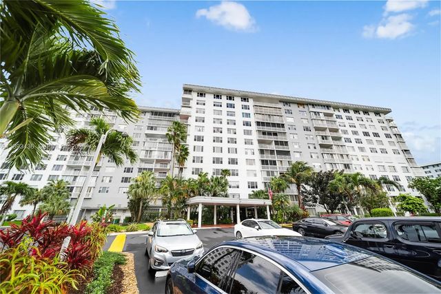 3800 Hillcrest Drive #1007, Hollywood