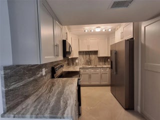 Photo of Listing #B26009923