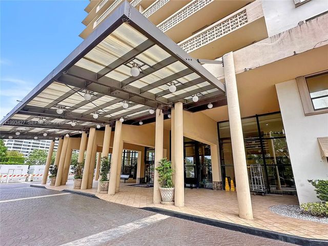 3 of 26 - 10185 Collins Avenue #502, Bal Harbour, FL