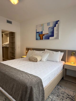 Photo of Listing #B26009929