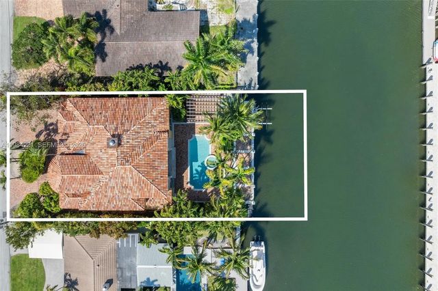 3 of 65 - 1701 Se 10th Street, Fort Lauderdale, FL