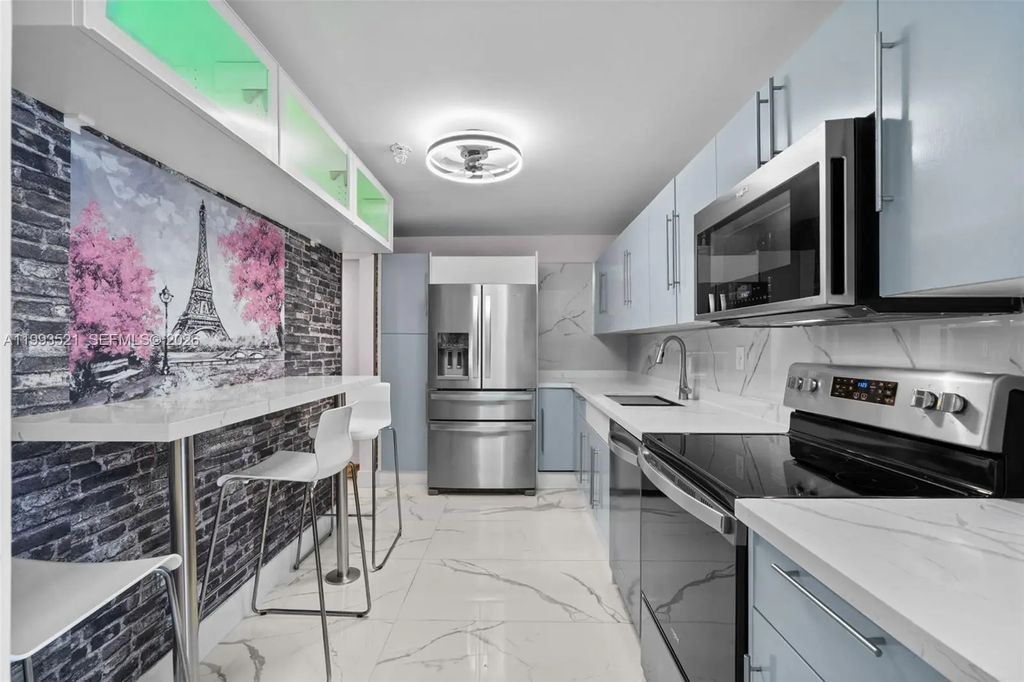3000 S Ocean Drive #606, Hollywood