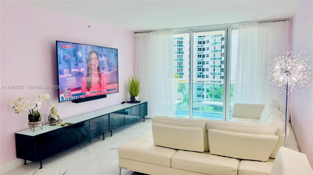 3000 S Ocean Drive #606, Hollywood
