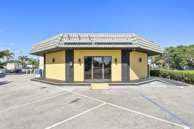 2 of 11 - 888 E Coast Avenue, Lantana, FL