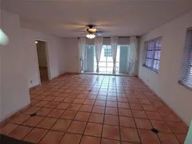 4 of 8 - 3720 Harrison Street #3, Hollywood, FL