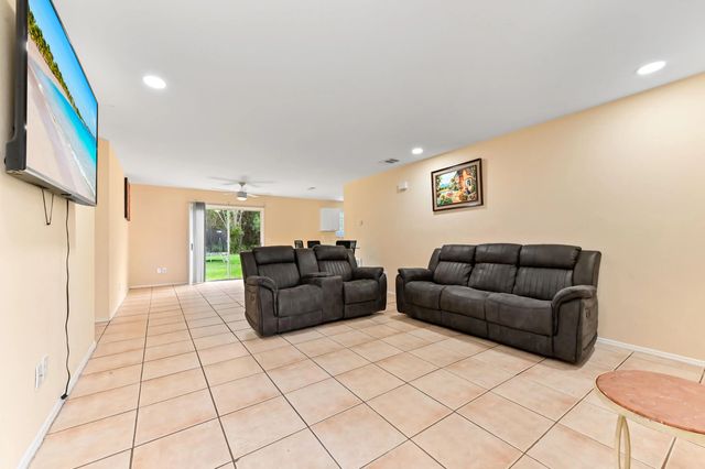 2 of 21 - 2441 Se University Terrace, Port St. Lucie, FL