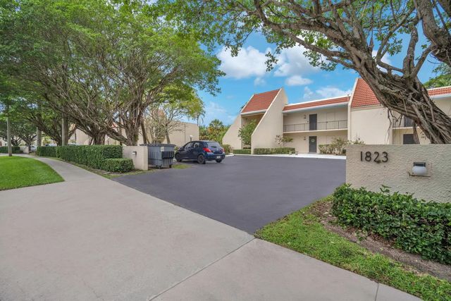 2 of 41 - 1823 Presidential Way #e101, West Palm Beach, FL