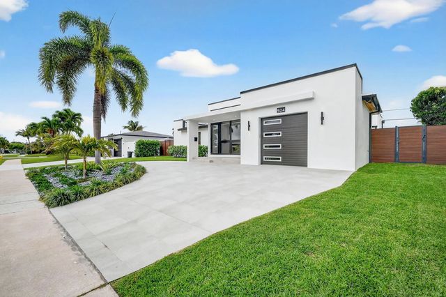 5 of 52 - 504 Flotilla Road, North Palm Beach, FL