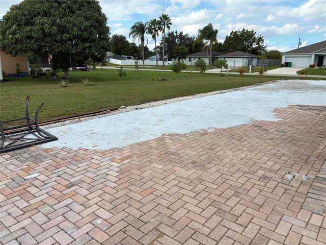 5 of 10 - 602 Sw Kenyoun Street, Port St. Lucie, FL