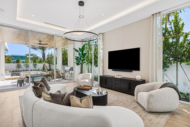 330 Grove Place, Delray Beach