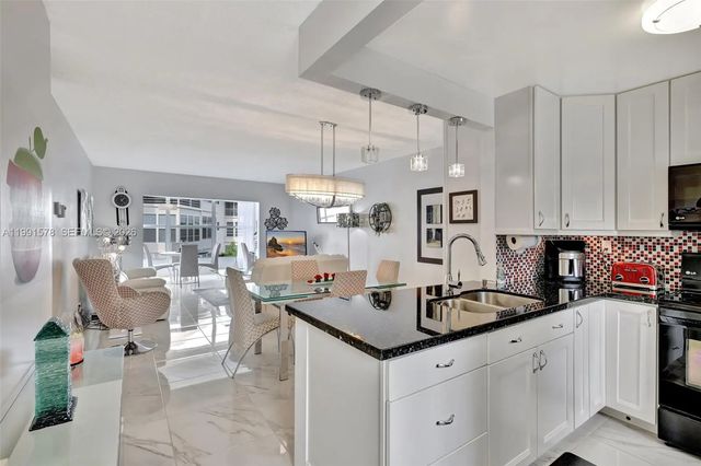 4705 Nw 35th Street #501, Lauderdale Lakes