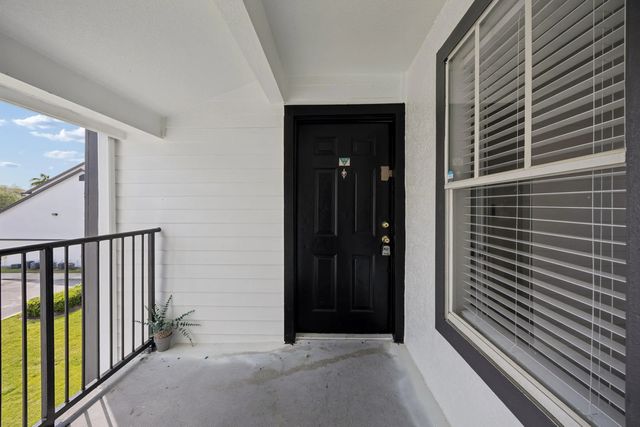 2213 Grand Cayman Court #1135, Kissimmee
