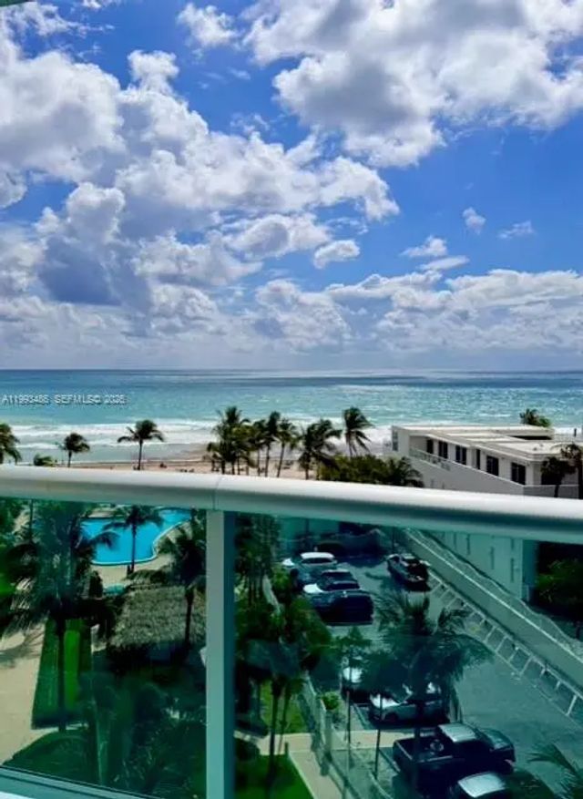 2 of 32 - 3901 S Ocean Drive #7m, Hollywood, FL