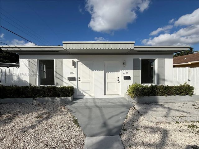 3 of 16 - 2784 Sw 31st Place, Miami, FL