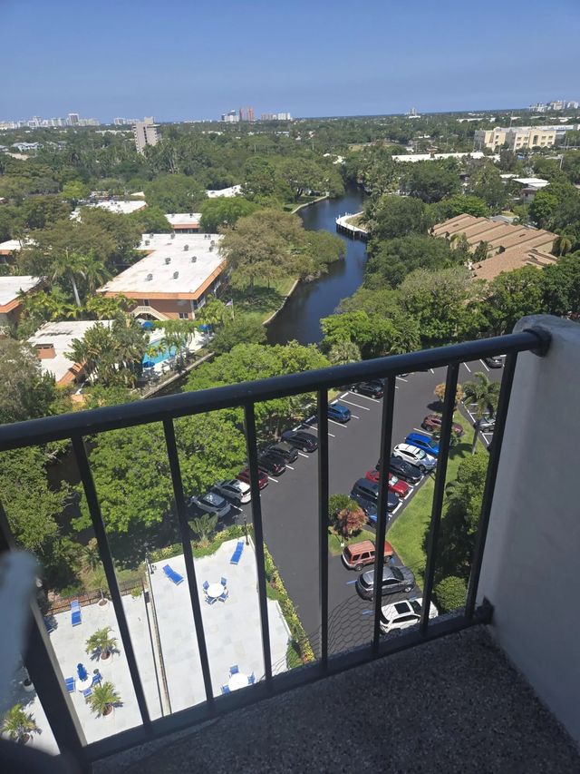 4 of 23 - 1800 N Andrews Avenue #ph-b, Fort Lauderdale, FL