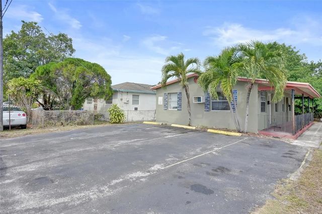 724 Nw 6th Street, Hallandale Beach