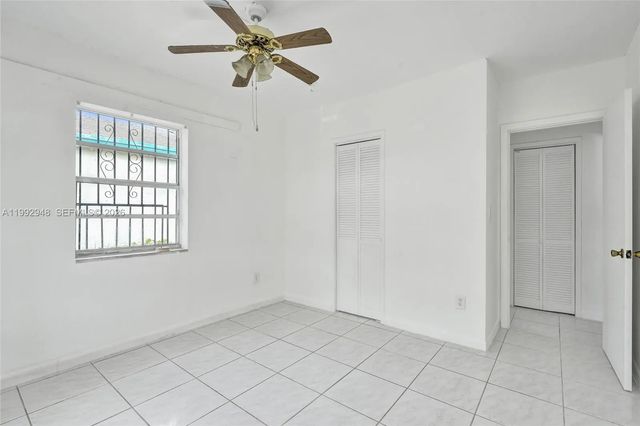 5 of 16 - 724 Nw 6th Street, Hallandale Beach, FL