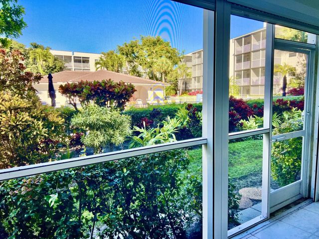 3 of 31 - 1541 S Ocean Boulevard #115, Lauderdale-By-The-Sea, FL