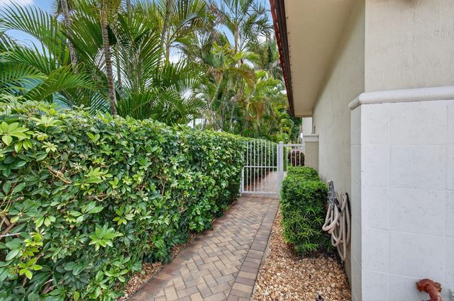 3 of 129 - 1942 Ne 6th Street #c, Deerfield Beach, FL