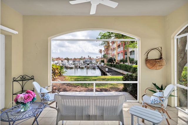 5520 N Harbor Village Drive #105, Vero Beach